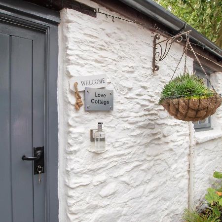 Love Cottage Combe Martin Exterior photo